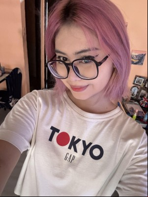 Preview of: What do you think of my pink hair